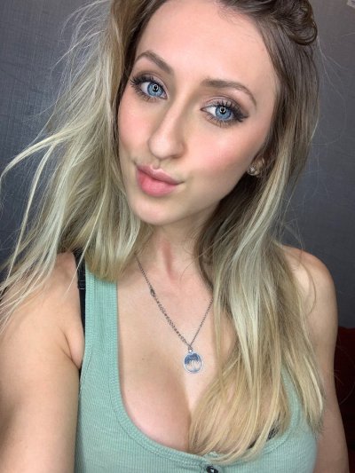 Watch Dani Day🌻's leaked NSFW photo on TwXstars