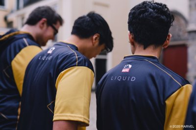 Watch Max Broecker's leaked NSFW photo on TwXstars