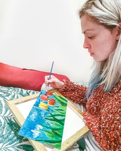 Watch Anna Quinn's leaked NSFW photo on TwXstars