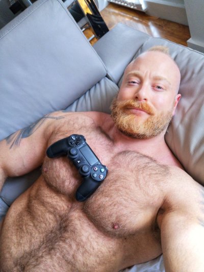 Watch vikingmusclebear's leaked NSFW photo on TwXstars
