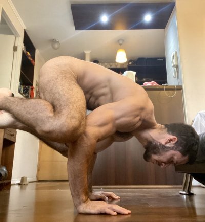 Watch Joseph De Sousa 🐺's leaked NSFW photo on TwXstars