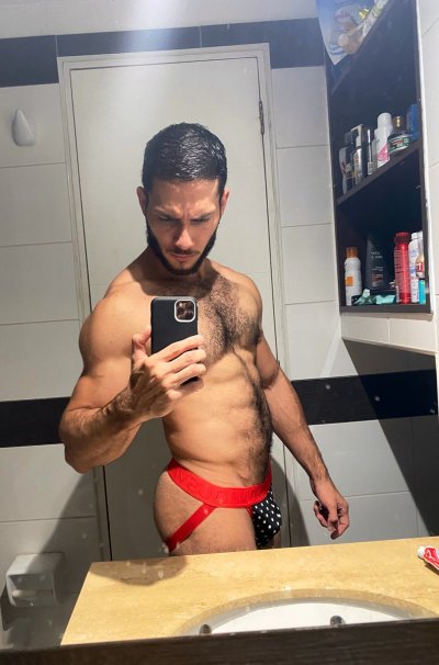 Watch Joseph De Sousa 🐺's leaked NSFW photo on TwXstars