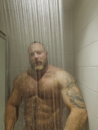 Watch vikingmusclebear's leaked NSFW photo on TwXstars