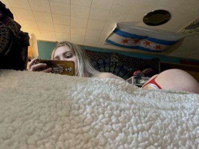 Watch Princess 💋's leaked NSFW photo on TwXstars