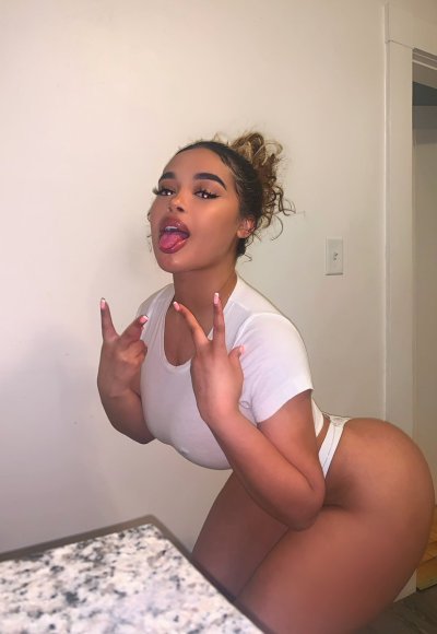 Watch Giselle Lynette's leaked NSFW photo on TwXstars