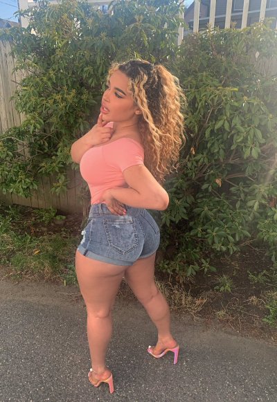 Watch Giselle Lynette's leaked NSFW photo on TwXstars