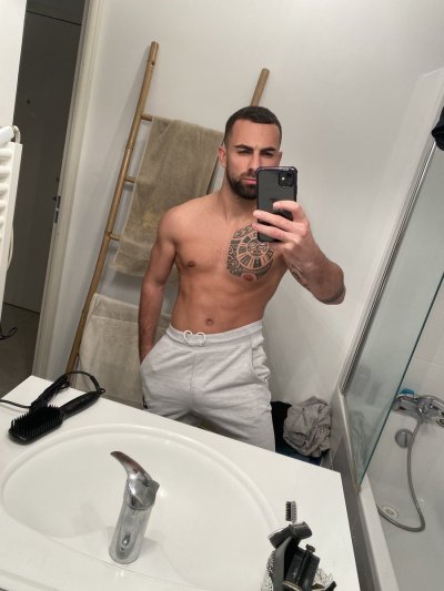 Watch Miky On Fire 🇫🇷🔥(7k)'s leaked NSFW photo on TwXstars
