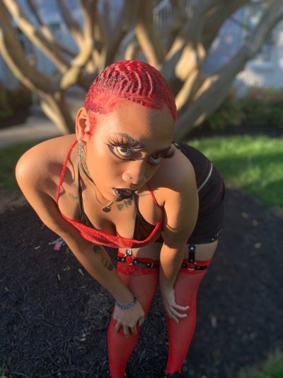 Watch luxxe bucksss's leaked NSFW photo on TwXstars