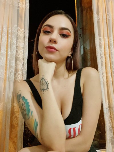 Watch Mía🦋's leaked NSFW photo on TwXstars