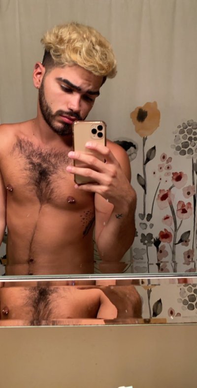 Watch 🥀's leaked NSFW photo on TwXstars