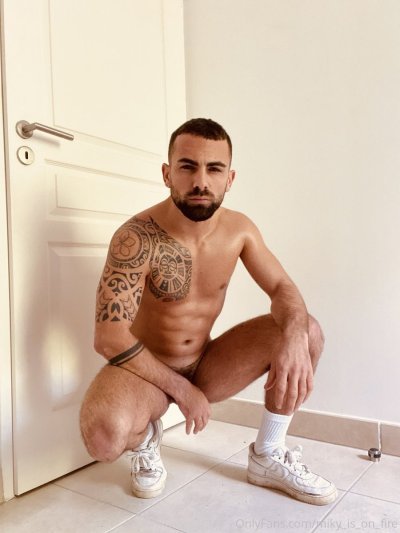 Watch Miky On Fire 🇫🇷🔥(7k)'s leaked NSFW photo on TwXstars