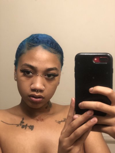 Watch luxxe bucksss's leaked NSFW photo on TwXstars