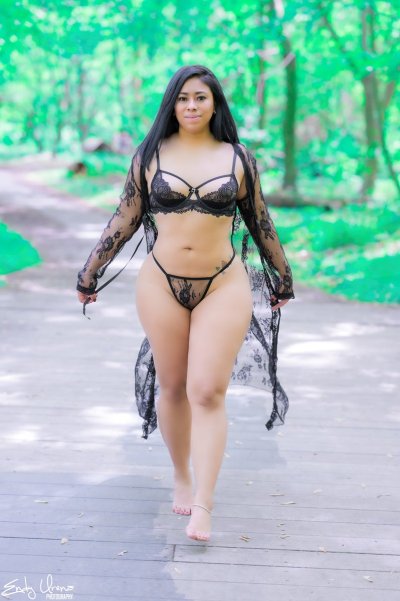 Watch KINKYDIABLA's leaked NSFW photo on TwXstars
