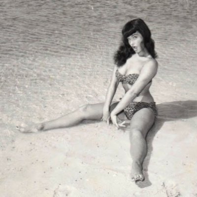 Watch Bettie Page's leaked NSFW photo on TwXstars