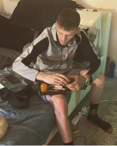 Watch 👑THES̶C̶A̶L̶L̶Y̶K̶I̶N̶G̶👑's leaked NSFW photo on TwXstars