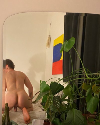 Watch brunny boy's leaked NSFW photo on TwXstars