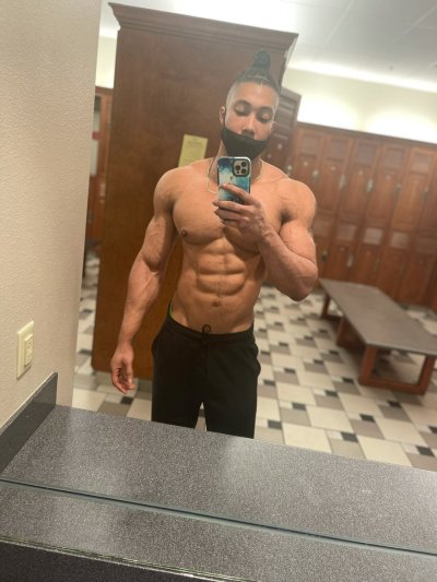 Watch Michael Privius- 6’3|215lbs's leaked NSFW photo on TwXstars