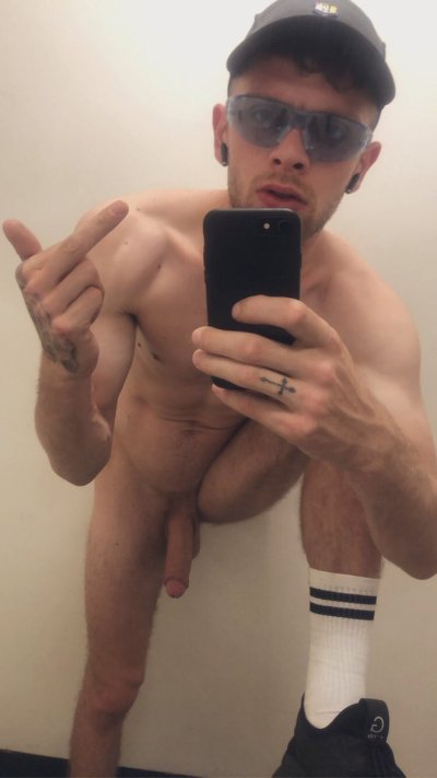 Watch 👑THES̶C̶A̶L̶L̶Y̶K̶I̶N̶G̶👑's leaked NSFW photo on TwXstars