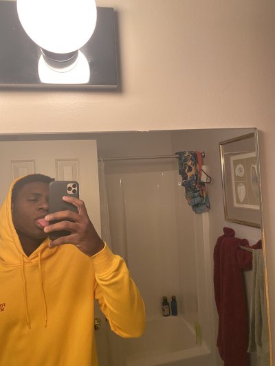 Watch BRIAN MICKEY's leaked NSFW photo on TwXstars