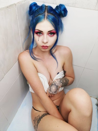 Watch Kuroha Suicide's leaked NSFW photo on TwXstars