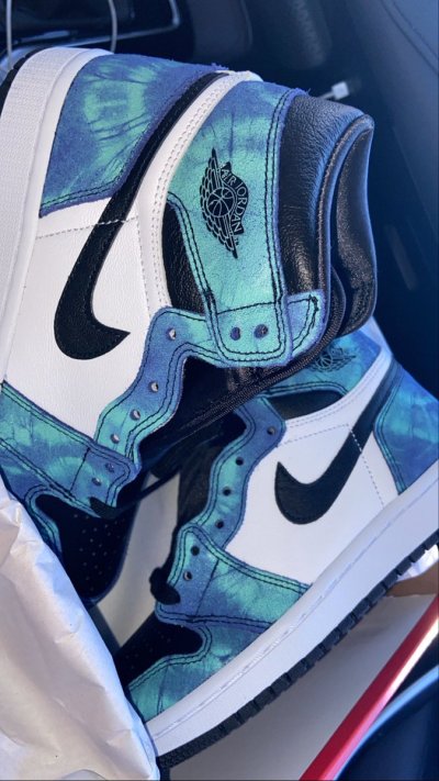 Watch Alice Ashley 🧸's leaked NSFW photo on TwXstars