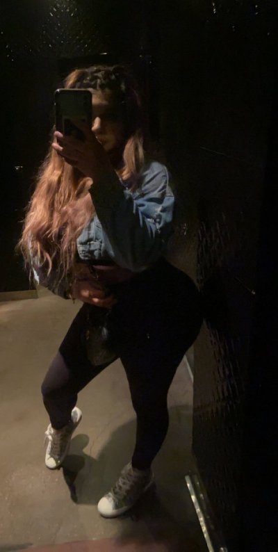 Watch Alice Ashley 🧸's leaked NSFW photo on TwXstars