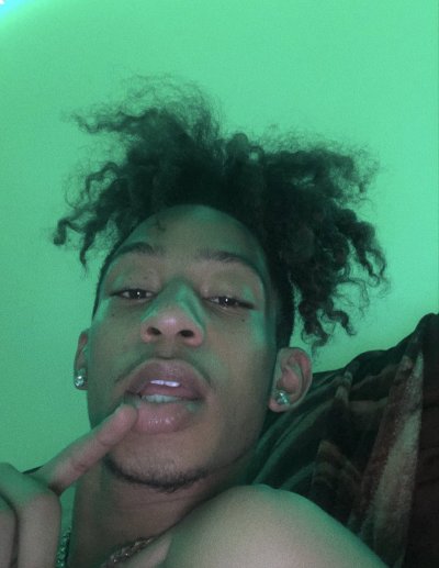 Watch UNA.'s leaked NSFW photo on TwXstars