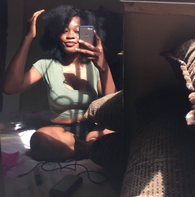 Watch 𝐘𝐯𝐞𝐬's leaked NSFW photo on TwXstars