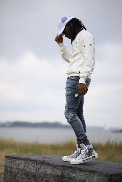 Watch Kai Cenat's leaked NSFW photo on TwXstars