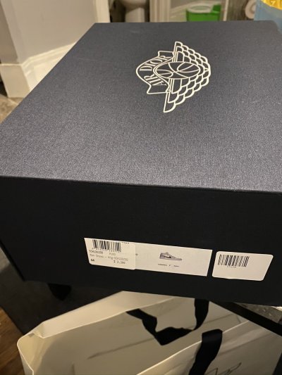 Watch Hank's leaked NSFW photo on TwXstars