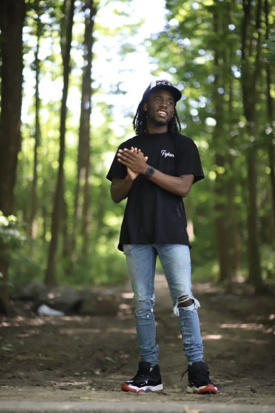 Watch Kai Cenat's leaked NSFW photo on TwXstars