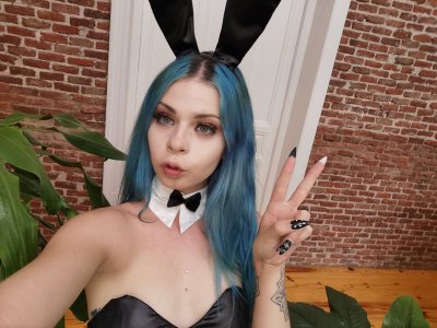 Watch Kuroha Suicide's leaked NSFW photo on TwXstars