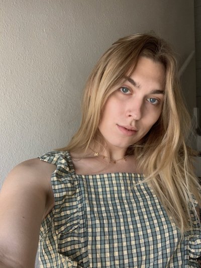 Watch sky 🎀🏳️‍⚧️'s leaked NSFW photo on TwXstars