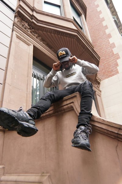 Watch Kai Cenat's leaked NSFW photo on TwXstars