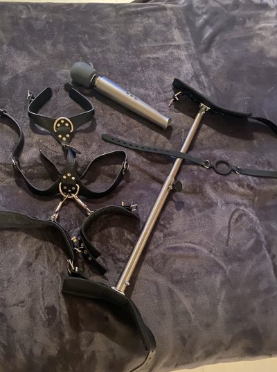 Watch Mia_Julia_VIP's leaked NSFW photo on TwXstars