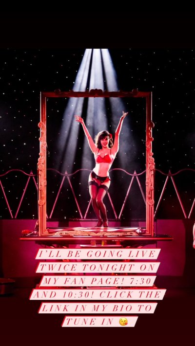 Watch Claire Sinclair's leaked NSFW photo on TwXstars