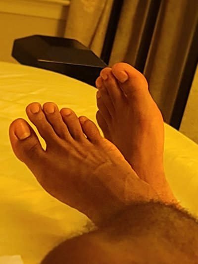 Watch Foot Bae's leaked NSFW photo on TwXstars