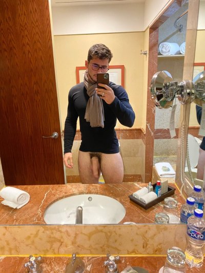 Watch M A T's leaked NSFW photo on TwXstars