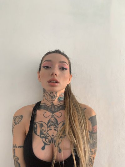 Watch Micaela's leaked NSFW photo on TwXstars