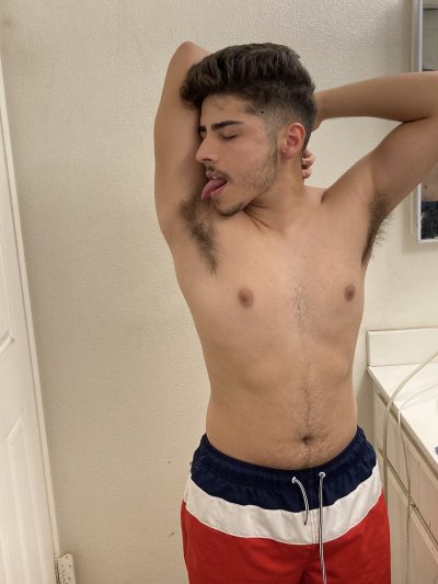 Watch Heavy pole's leaked NSFW photo on TwXstars