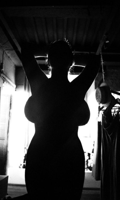 Watch Holly Garner 🍭Fansly 💙's leaked NSFW photo on TwXstars