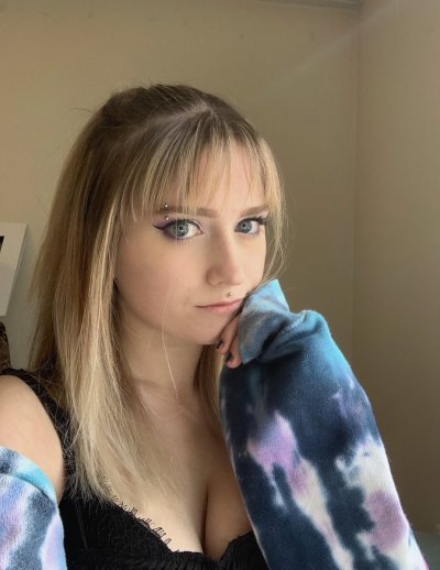 Watch Princess 💋's leaked NSFW photo on TwXstars