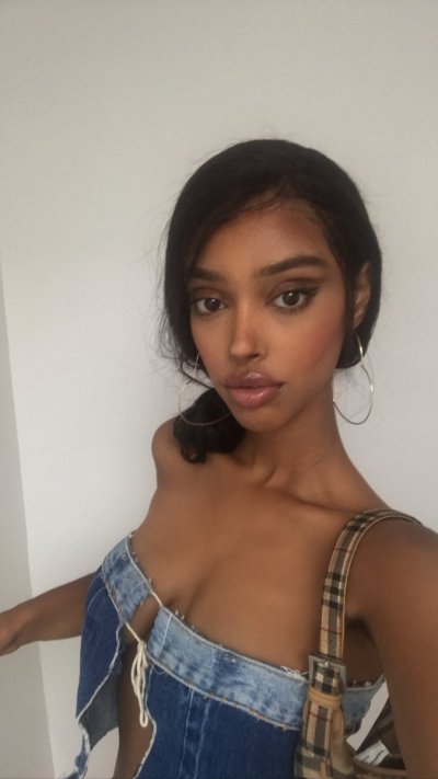 Watch perc cobain's leaked NSFW photo on TwXstars