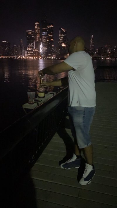 Watch Cerebro's leaked NSFW photo on TwXstars