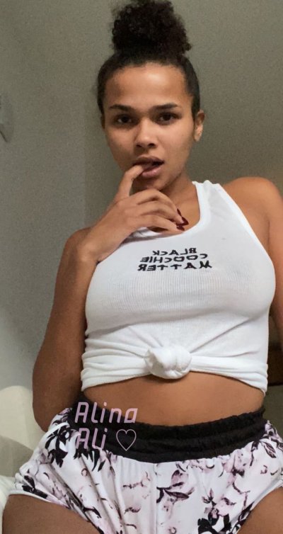 Watch Alina Ali ♡'s leaked NSFW photo on TwXstars