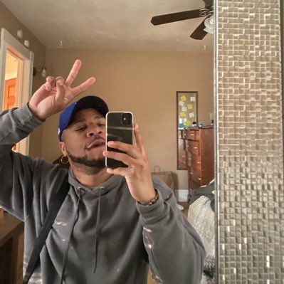 Watch HEAVY C🌻🐻's leaked NSFW photo on TwXstars