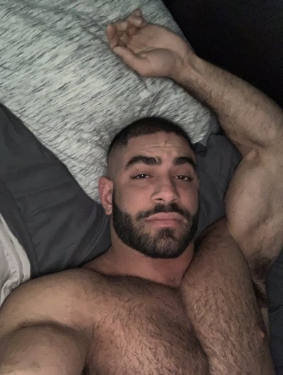 Watch Liam's leaked NSFW photo on TwXstars