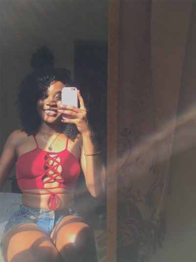 Watch 𝐘𝐯𝐞𝐬's leaked NSFW photo on TwXstars