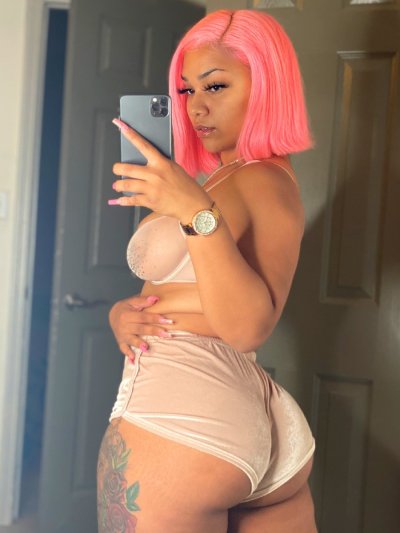 Watch little miss make it happen 💕🫧's leaked NSFW photo on TwXstars