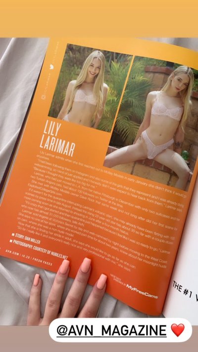 Watch Lily's leaked NSFW photo on TwXstars